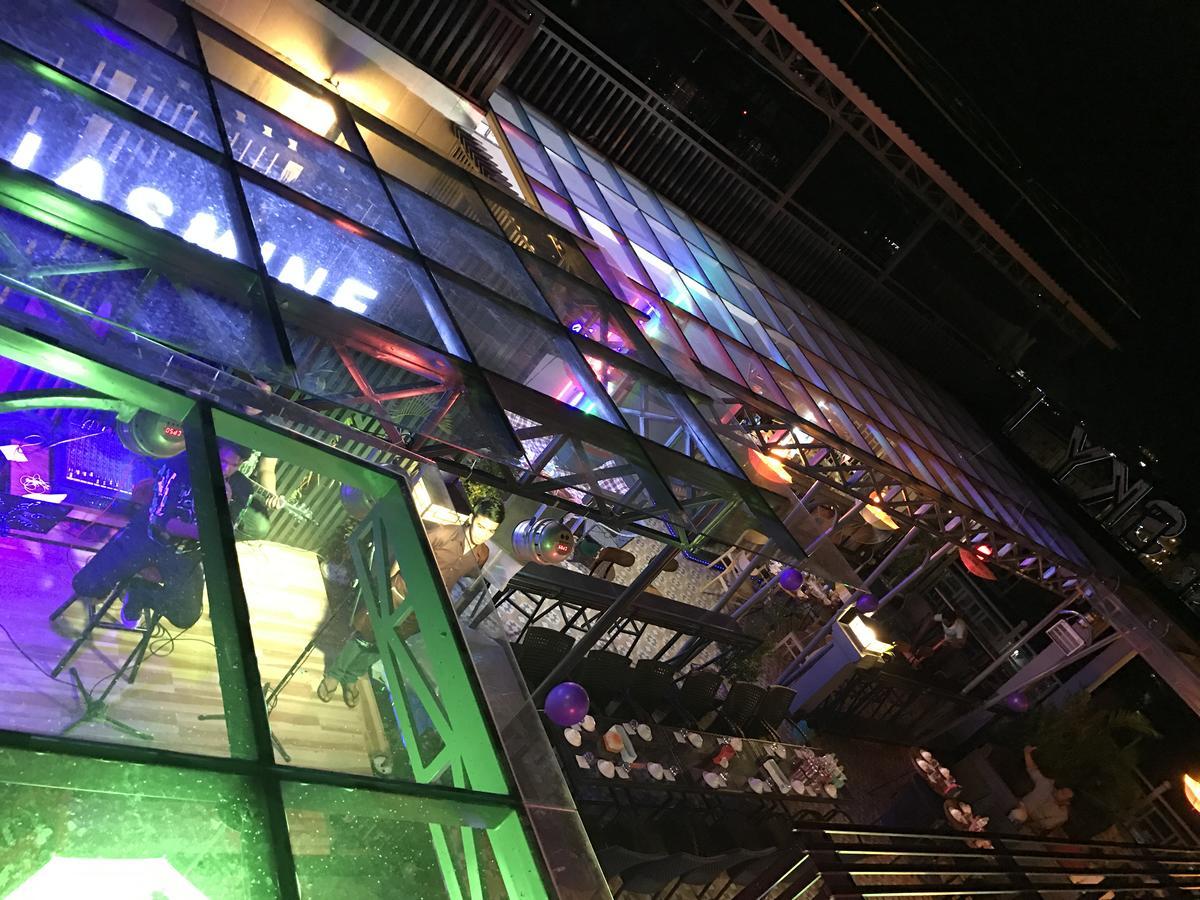 Jasmine Hotel& Sky Bar Battambang Eksteriør billede