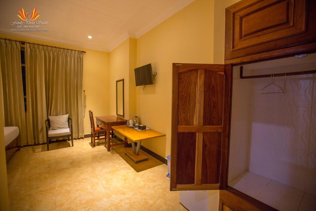 Jasmine Hotel& Sky Bar Battambang Eksteriør billede